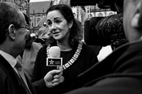 Burgemeester Halsema wil Bloemendaal annexeren en Düsseldorf kopen…